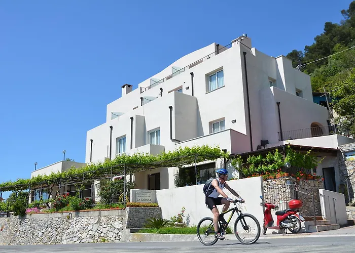 La Gioiosa Szálloda Finale Ligure