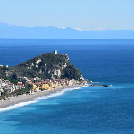 La Gioiosa 3* Финале Лигуре