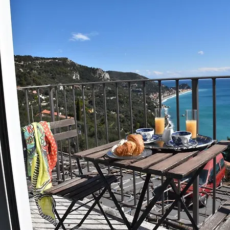 Отель La Gioiosa Финале Лигуре