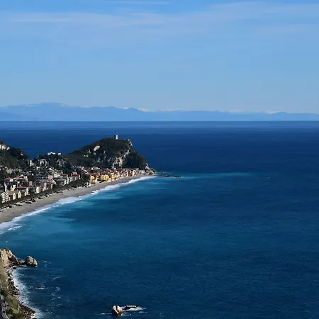 Отель La Gioiosa 3*