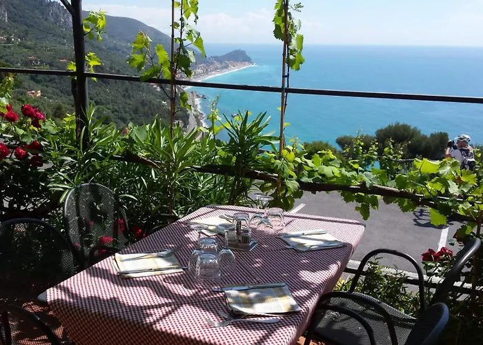 La Gioiosa 3* Finale Ligure